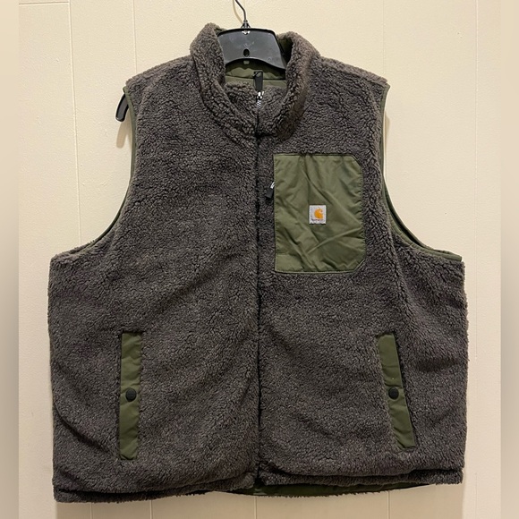 Carhartt Montana Insulated Reversible Fleece Lined Olive Green Vest—XL Women’s - Picture 3 of 9